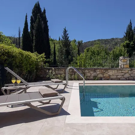Eleas Ikos Villa *